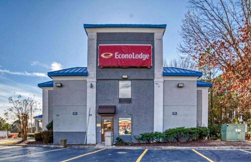 Quality Inn Raleigh near Walnut Creek Amphitheatre - image 2