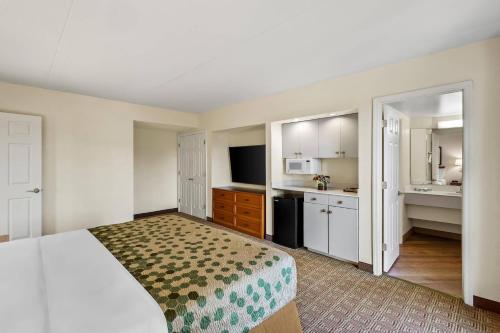 Econo Lodge Augusta North - Washington Road - image 11