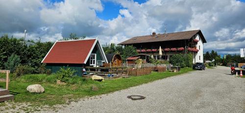 Terrassen-Camping am Richterbichl - Tap to explore photos