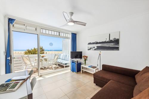 Apartamentos El Capricho - image 6