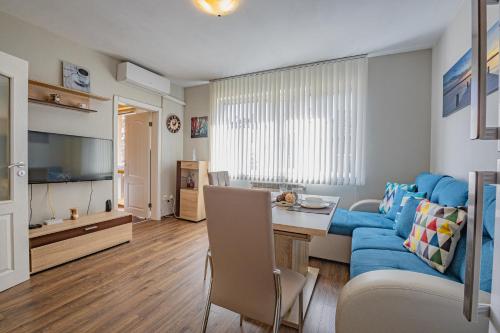 Modern 1BR Apt - Top Location 4 min to Metro by Flat Mаnager, Sofia (Foto 6)