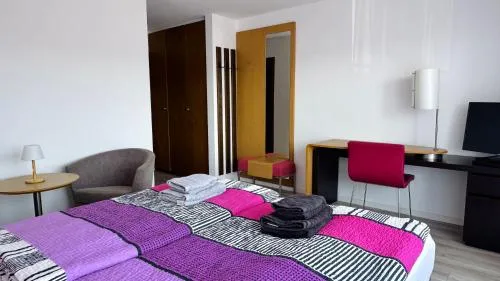 Haus Schanzenblick Gästezimmer 7 mit Bad und Terrasse in Schonach, Deutschland
