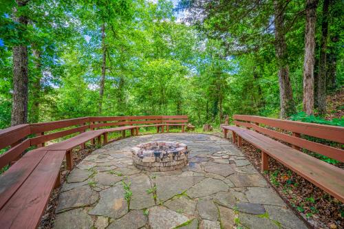 Hotel O Eureka Springs - Christ of Ozark Area in Eureka Springs, USA