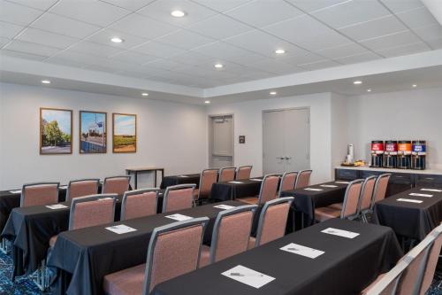 Hampton Inn by Hilton Turlock - image 14