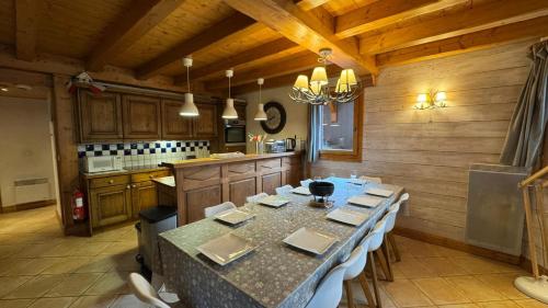 kuhinja, Chaleureux appartement 10pers Sainte-Foy-Station in Station Sainte-Foy