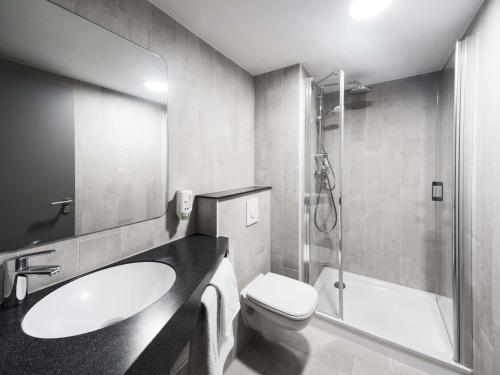 浴室, B&B Hotel Erfurt City-West in 布魯沃爾施塔特