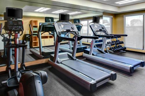 TownePlace Suites by Marriott Bakersfield West - image 10
