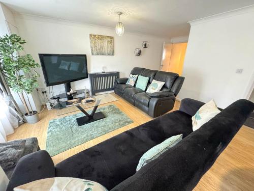 Spacious Beautiful London 2 Bedroom Apartment - 2 Bathrooms, Londýn
