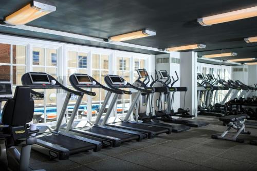 The Lindy Renaissance Charleston Hotel - image 3