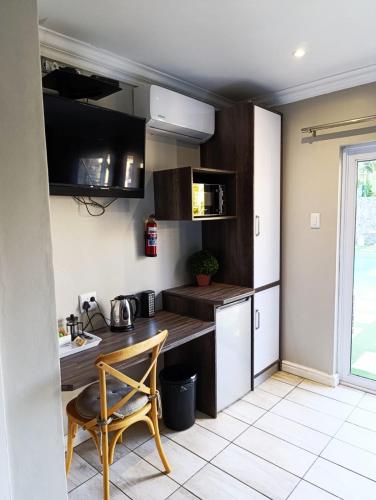 Kitchen, Reef View BnB in Beacon Bay