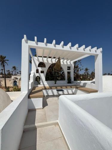 Pemandangan, Houch Saramina in Midoun