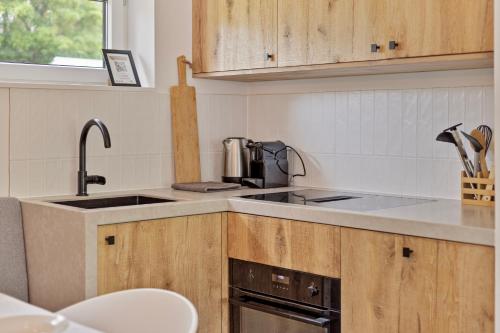 Kitchen, Leeuwerikenlaan 4 Kamperland in Kamperland