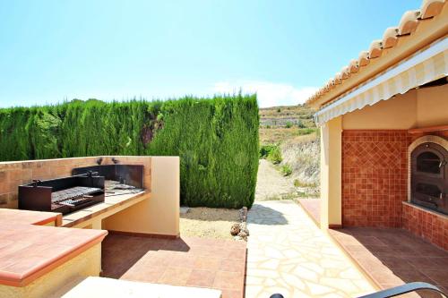 Santa Ana - pretty holiday property with garden and private pool in Benissa in โบไนเร