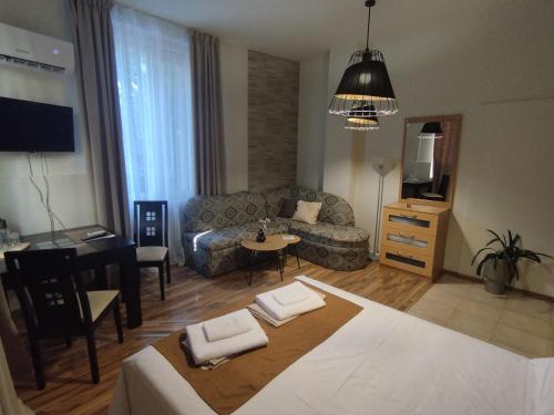 The English Guest House