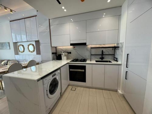 Stylish 1BR Skyline Views JVC Dubai, Dubai (foto 8)