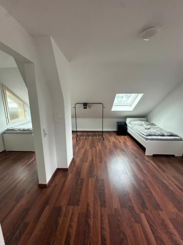 MODERN, VOLLAUSGESTATTET, GROßER PARKPLATZ, 3 ZIMMER, Bielefeld (photo 6)