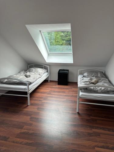 MODERN, VOLLAUSGESTATTET, GROßER PARKPLATZ, 3 ZIMMER, Bielefeld (photo 8)