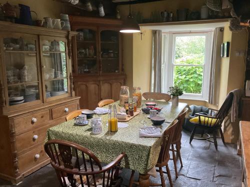 Ēdiens un dzērieni, Ynyswen Bed & Breakfast in Llanegwad