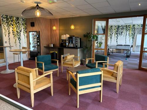 共用Lounge/電視區, Centre International de Séjour (Centre International de Sejour) in 拉瓦勒