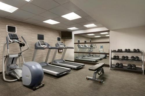 Courtyard by Marriott Bloomington Normal - image 6