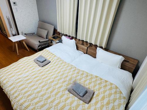Clear Sky Guesthouse 205 Direct to Narita Airport, 8-minute walk from Kinshicho Station, within walking distance of Asakusa and Clear Sky Tower, 50 minutes to Disneyland, 1 minute to the mall