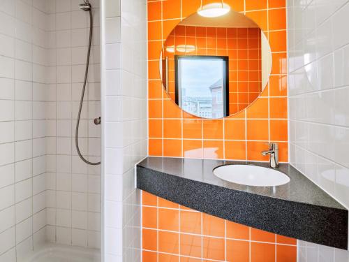 B&B Hotel Frankfurt-Hbf - image 4