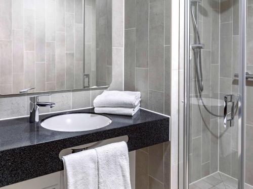 B&B HOTEL Frankfurt-Hbf - image 2