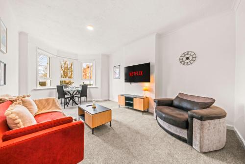 Cosy and Bright 3-Bedroom Flat, Glasgow