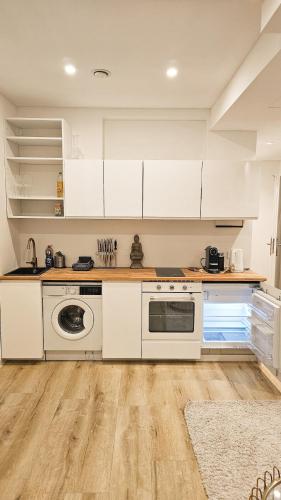 UG Neubau City Wohnung - Pool, Gym, Sauna, zweites Bad extra buchbar, München (Foto 8)