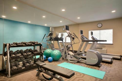 Fairfield Inn & Suites Fort Worth University Drive - image 9