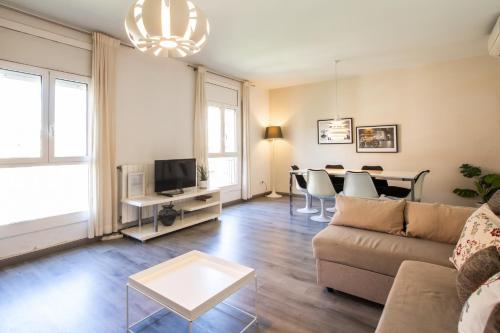 53IND1121 - Apartment near Sagrada Familia, Barcellona