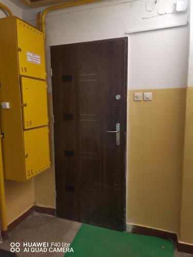 Niesamowita nowoczensa kawalerka w centrum kmicica in Отвоцьк