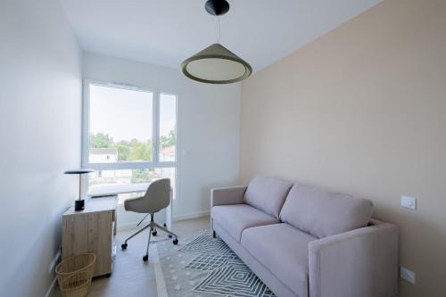 Spacious 4BR with Lovely Balcony, Bordeaux (Foto 3)