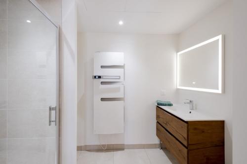Spacious 4BR with Lovely Balcony, Bordeaux (Foto 7)