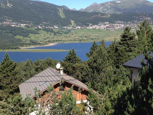 Chalet avec vue sur le Lac de Matemale in 默維林