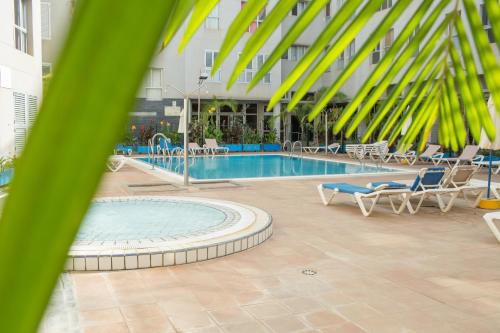 Home2Book Bright Retreat with Pool, Sardina Beach in Galdar