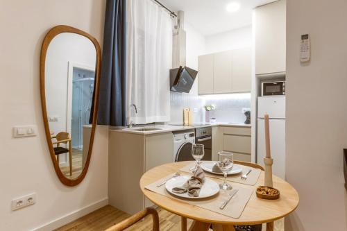 Lodging Apartments Almirall Beach B1, Barcelona