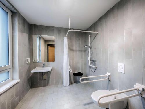 B&B Hotel Erfurt - image 14