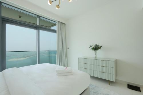 Sea View 2B Beachfront Luxury Emaar Beachfront, Dubaï (photo 4)