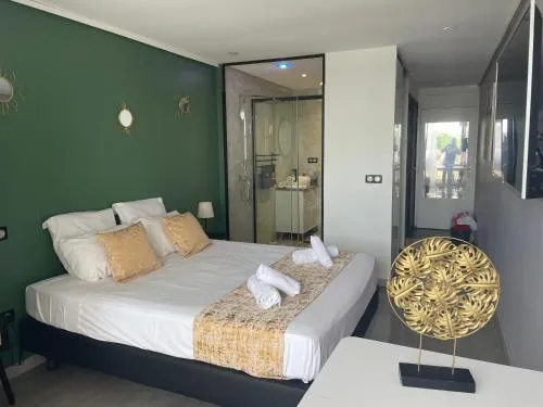 STUDIO CAMP NATURISTE VUE MER, le Gilyves cocooning photo 2