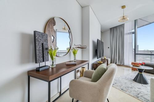 DAYF-SKGMAR Upgraded Huge High-Floor Studio with Dubai Frame View, Dubaj (fotografie 9)