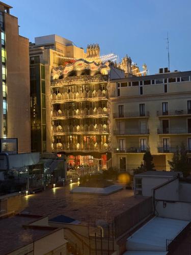 Top ten street in the world by Time Out Front View of Casa Batlló, Barcelona (foto 3)