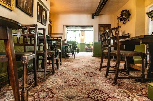 Community Owned Gwesty Owain Glyndwr Hotel in كوروين