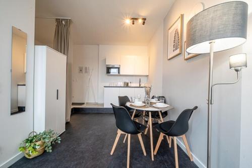 2 Modern city studio for 6 Bogenhausen near Messe, Múnich (foto 7)