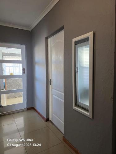 Lillies House in Tlokoeng
