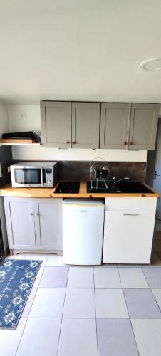 Spacieux appartement independant et au calme in Prunet