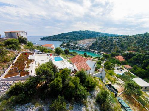 外部景觀, Villa Ivanka in 舍維