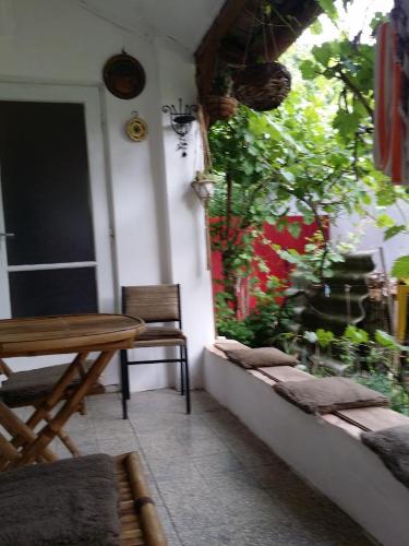 ระเบียง/ชานเรือน, Boris Apartman in กียูลา
