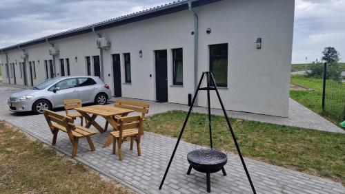 Słoneczne pokoje nad jeziorem Nyskim (Sloneczne pokoje nad jeziorem Nyskim) in Skorochów