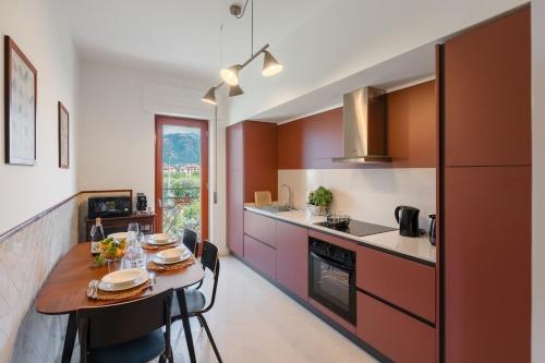 Sorrento Coast Retreat for Families with Terrace&View in 毛尔斯